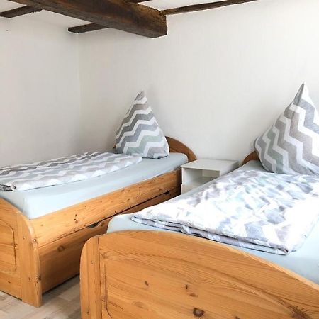 Apartment Am Markt อาเดเนา ภายนอก รูปภาพ
