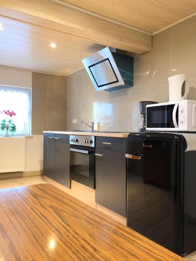 Apartment Am Markt อาเดเนา ภายนอก รูปภาพ